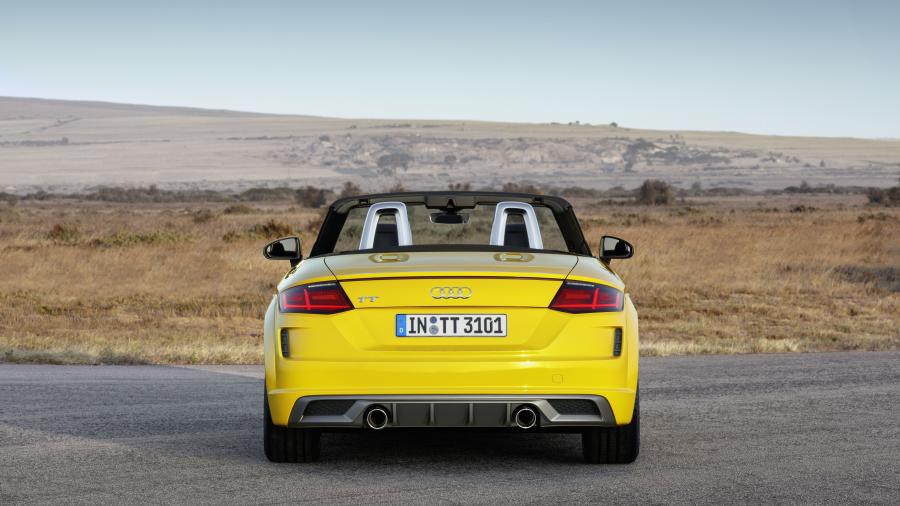  Audi TT Roadster S-Line (8S) 2018 года  (WW) (фото 14 из 33)